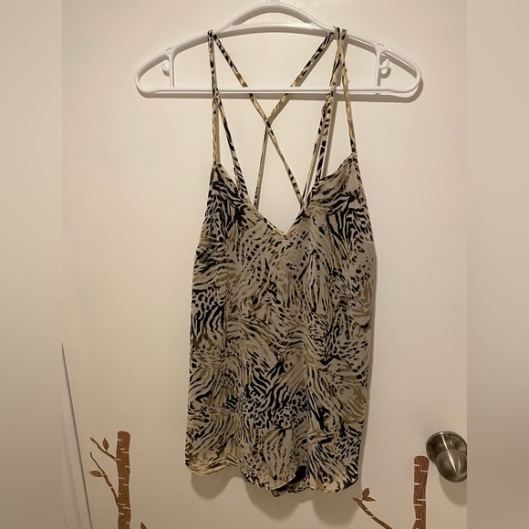 Guess top - Picture 1 of 3